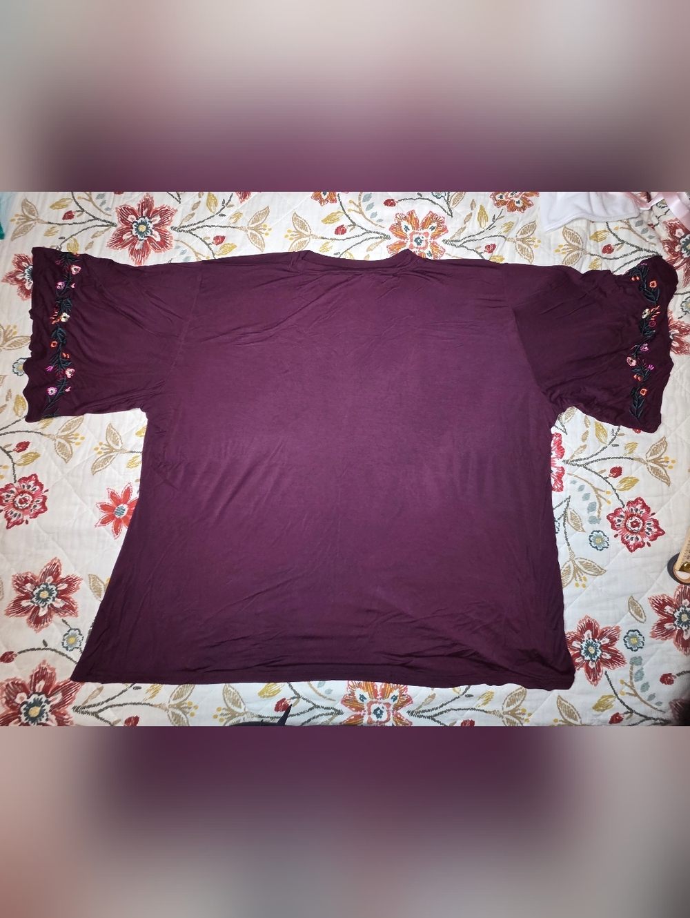 Amaryllis embroidered bell sleeve shirt, size 3XL